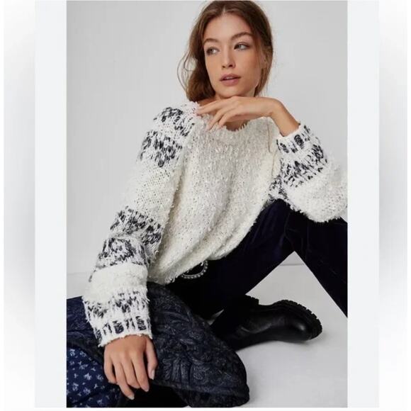 PILCRO Anthropologie Petra Feathered Sweater White Gray Knit Women's Size Medium - Picture 7 of 7